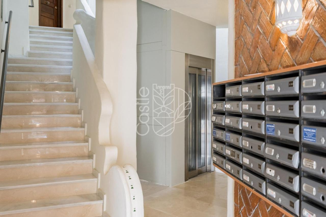 Malaga Benalmadena Puerto Marina Playa Vacacional Luxury Apartment Exterior photo